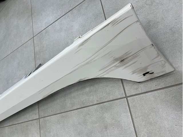 51779464568 BMW Накладка (молдинг) порога наружная правая купить в Харьков