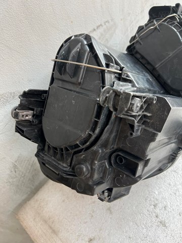 VAG 517941006C Правая фара в наличии Ирпень