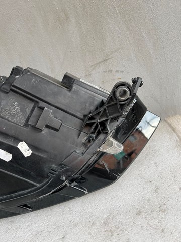 VAG 517941006C Правая фара в наличии Хмельницкий