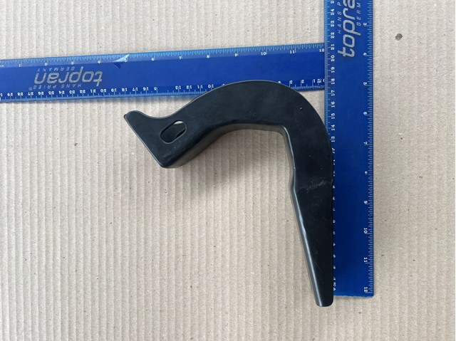 5179560060 TOYOTA Кронштейн подножки купить в Ровно