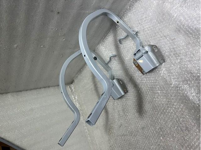 Петля багажника 5C6827301E VAG