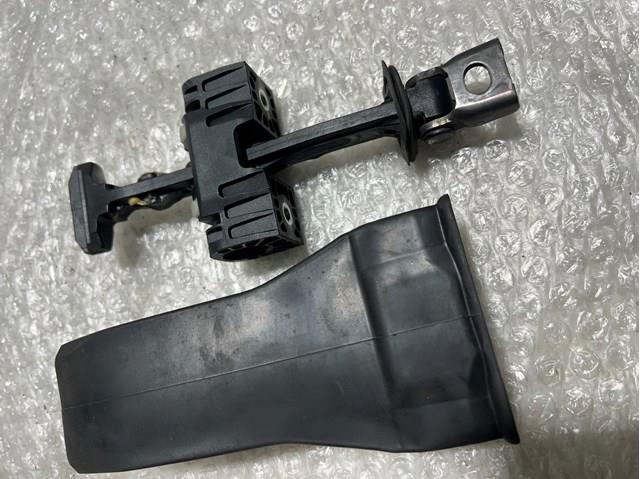 5C6839249C Ограничитель задней двери купить Харьков