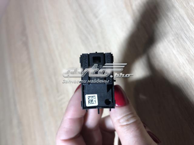 5G0959855MWHS VAG Кнопка включения мотора стеклоподъемника передняя правая купить в Ужгород