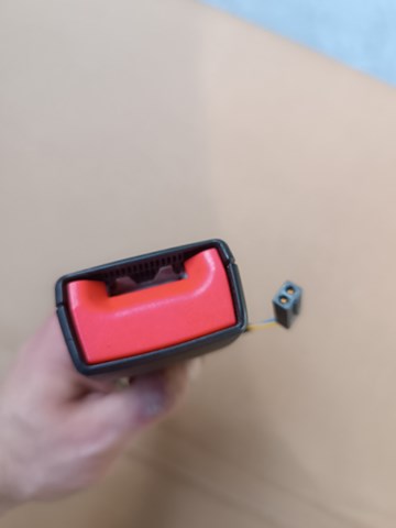 VAG 5G4857755CYLZ Рычаг (замок) фиксации ремня безопасности передний левый в наличии Ирпень