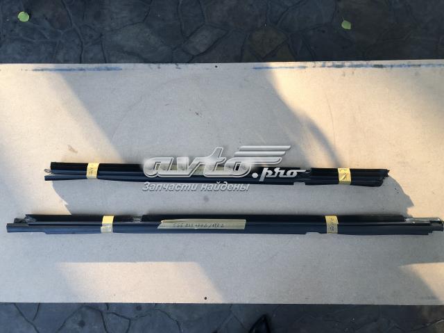 5G6839479 VAG 109уплотнитель двери golf 7