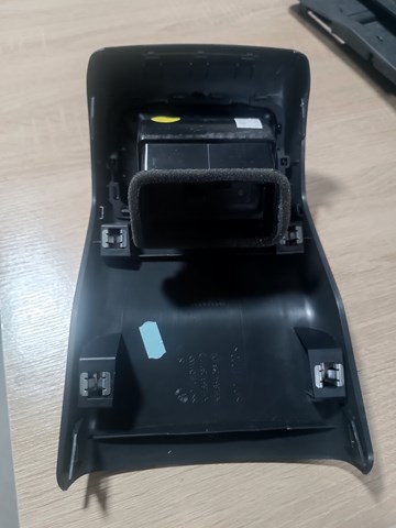 5GE864298B82V Решетка вентиляции салона в подлокотнике задняя купить Одесса