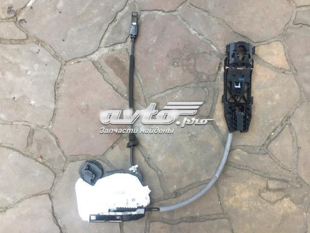 Замок задней правой двери  Volkswagen Golf 6