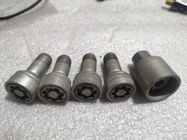 Болты колесные Фольксваген Пассат B5