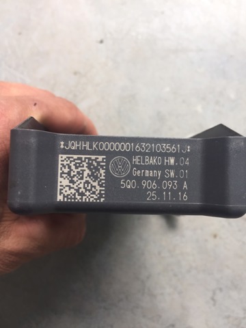 Блок управления топливного насоса 5Q0906093A VAG