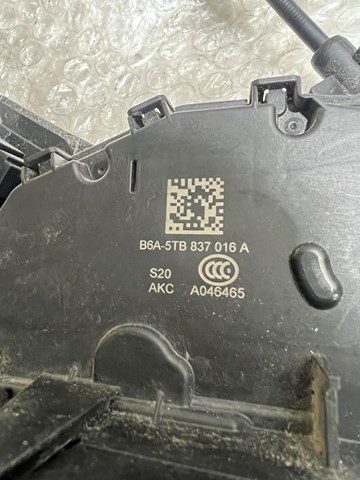 VAG 5TB837016A Замок передней правой двери в наличии Ровно