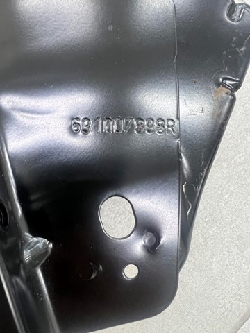 631009179R RENAULT Крыло переднее правое купить в Николаев