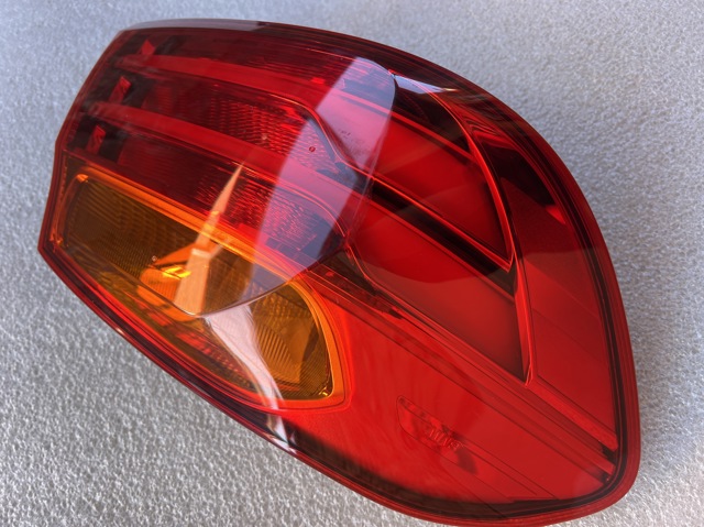 Задний левый стоп 63217296097 BMW