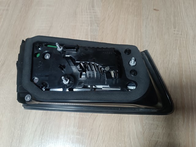 63218493816 BMW Фонарь задний правый внутренний купить в Хмельницкий