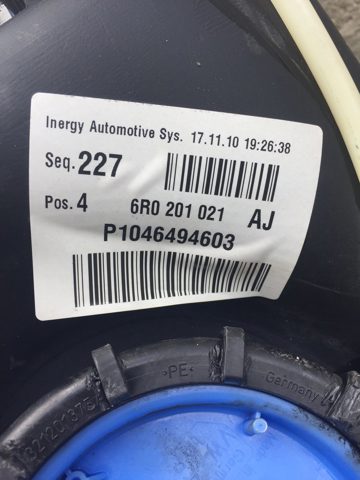 VAG 6R0201060T Крышка (пробка) бензобака в наличии Днепр