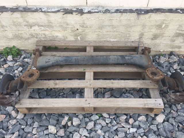 Поперечина задней подвески 6R0500051C VAG