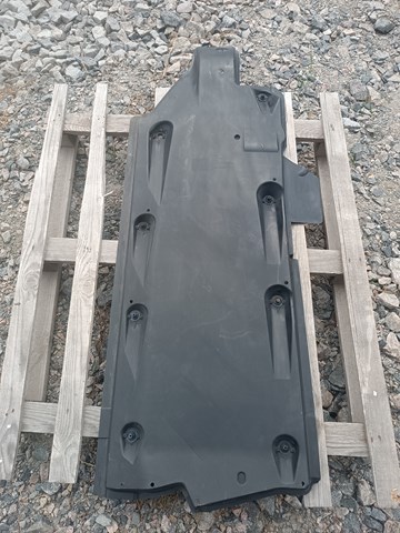 Защита днища, правая 6R0825202 VAG