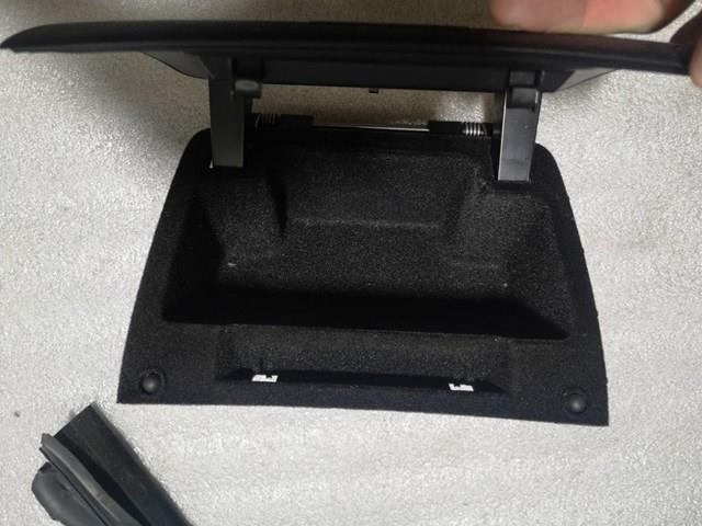 VAG 7P6857922G81U Ящик перчаточный (бардачок) в наличии Ирпень