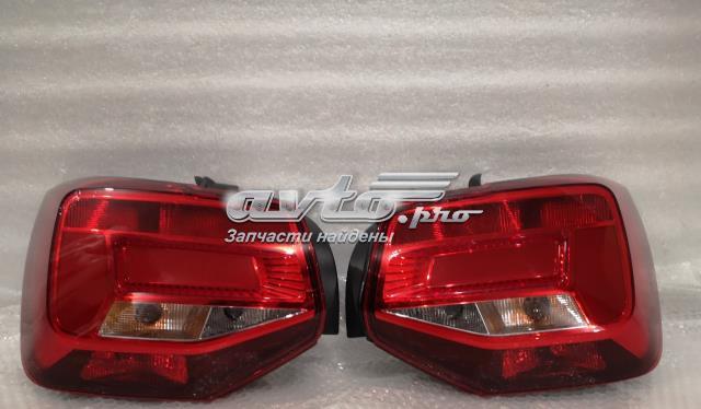 Задний правый стоп 81A945070B VAG