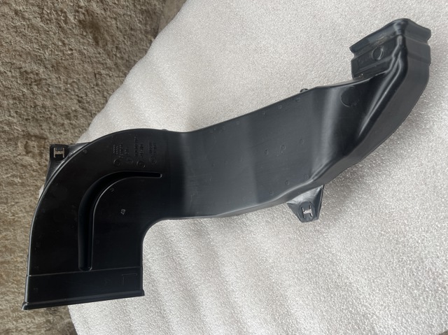 Дефлектор обдува салона 8W0819805A VAG
