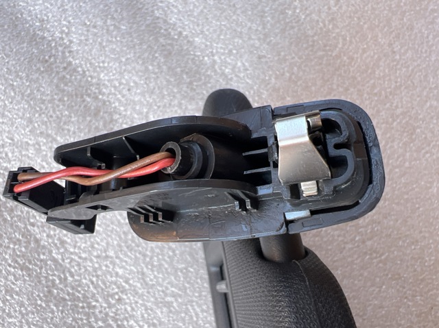 8W0857551K7C0 Козырек солнцезащитный купить Одесса