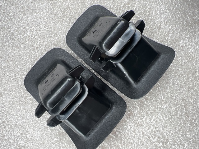 8W0887233B4PK купить Черновцы