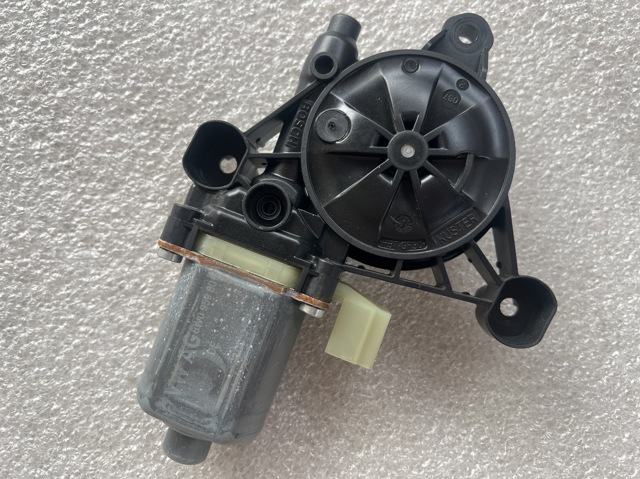 Мотор стеклоподъемника водительской двери 8W0959801 VAG