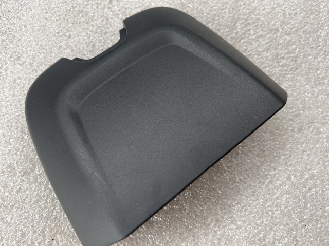 Накладка (крышка) кронштейна зеркала салона 8W68575194PK VAG