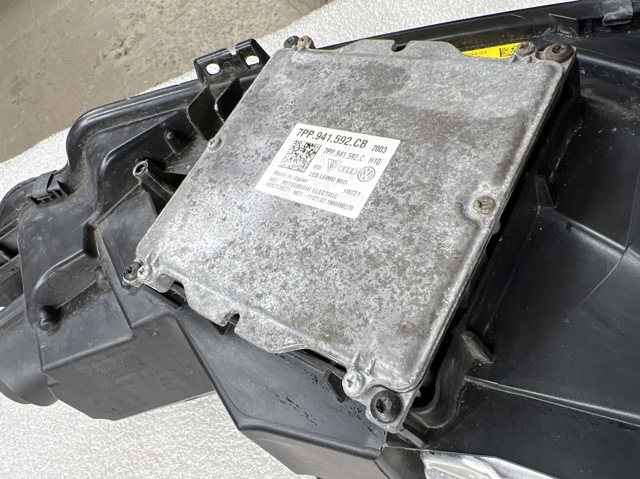 8W6941783E VAG Фара левая купить в Хмельницкий