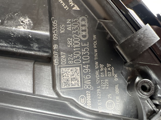 8W6941783E Левая фара купить Павлоград