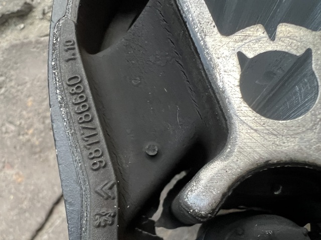 PEUGEOT 9811786680 Задняя опора двигателя в наличии Черновцы