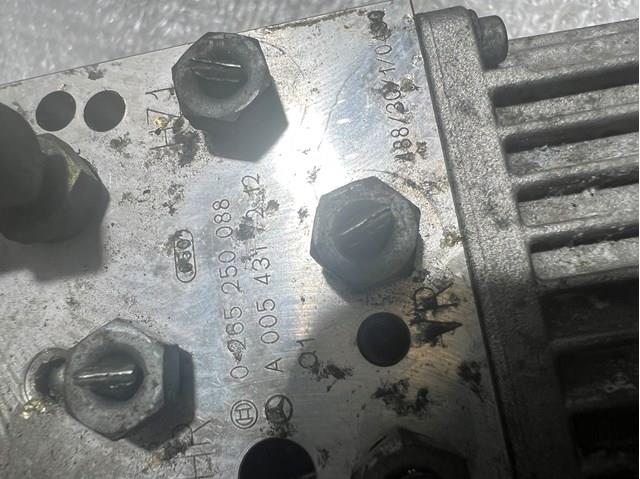 Блок ABS гидравлический A0054317212 MERCEDES
