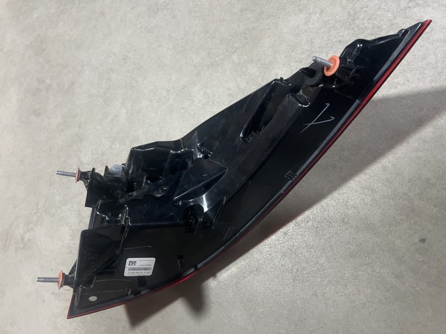 A1679060807 MERCEDES Фонарь задний левый внешний купить в Ровно