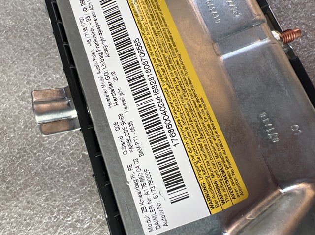 A17686004029H68 MERCEDES Подушка безопасности (AIRBAG) водительская, защиты коленей купить в Павлоград