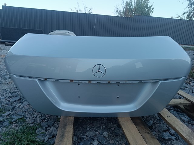 Крышка багажника A2217500275 MERCEDES