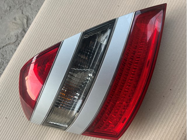 Задний левый стоп A2218200166 MERCEDES
