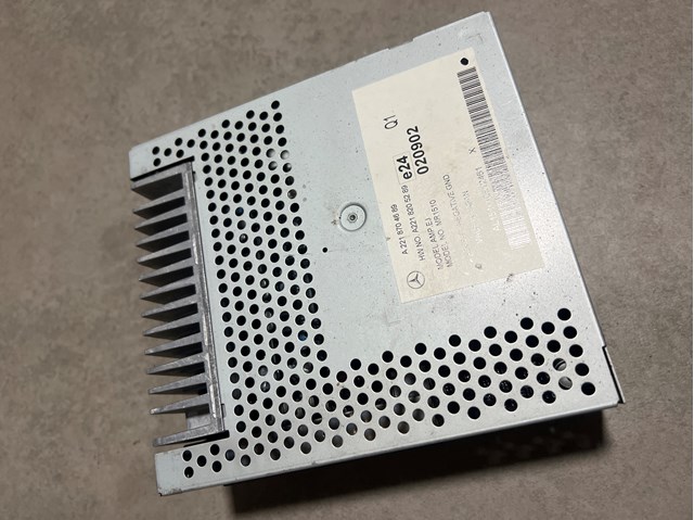 Усилитель звука аудиосистемы A2218704689 MERCEDES