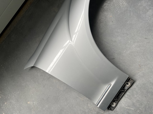 MERCEDES A2218800218 Крыло переднее правое в наличии Полтава