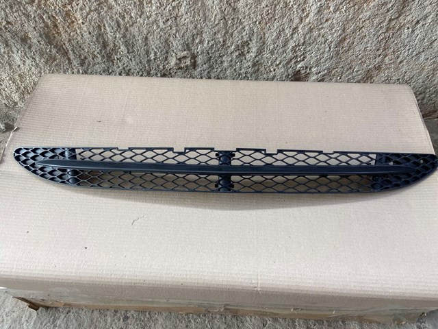 Решетка бампера нижняя A2218850523 MERCEDES