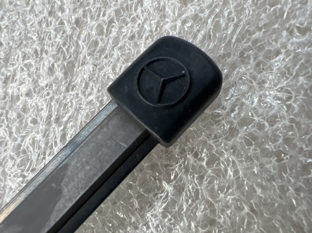 A2478206400 MERCEDES Рычаг-поводок стеклоочистителя заднего стекла купить в Черкассы