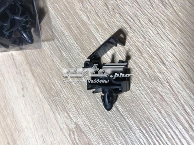 A6110781241 Mercedes кронштейн