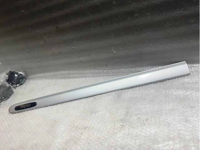 Накладка передней двери A6396900262 MERCEDES