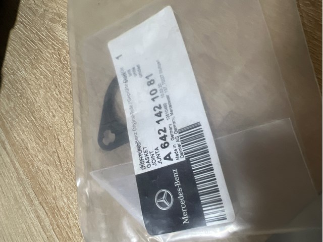 Прокладка холодильника EGR системы рециркуляции газов A6421421081 MERCEDES