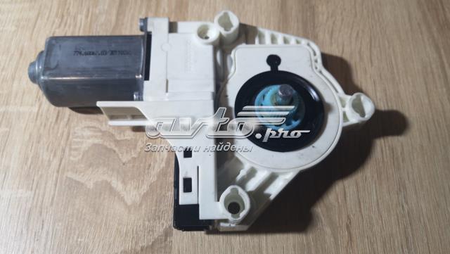 Мотор стеклоподъемника двери передней, правой LR015450 LAND ROVER