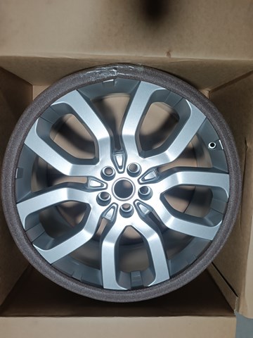 LAND ROVER LR037747 Диски колесные литые (легкосплавные, титановые) в наличии Днепр