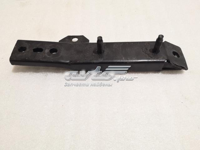 Кронштейн передней балки LR038789 LAND ROVER