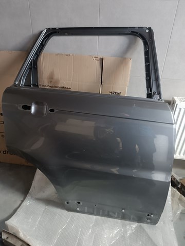 Задняя правая дверь LR044228 LAND ROVER
