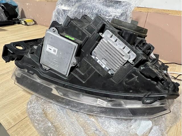 LR052378 LAND ROVER Правая фара купить в Полтава