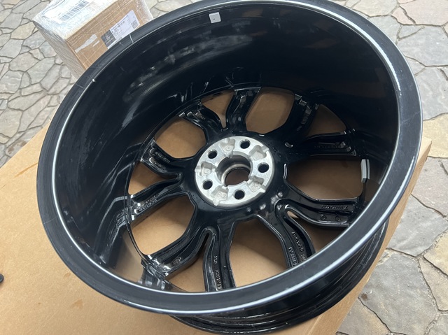 LR067582 LAND ROVER купить в Винница