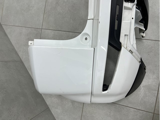 LAND ROVER LR074965 Задний бампер в наличии Украина