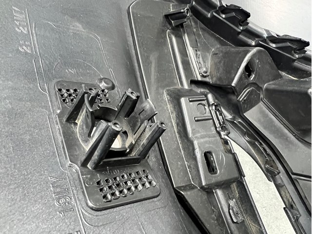 LR117406 LAND ROVER Бампер передний купить в Ровно